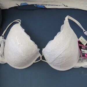 Body Candy white lace bra, 40D, NWT